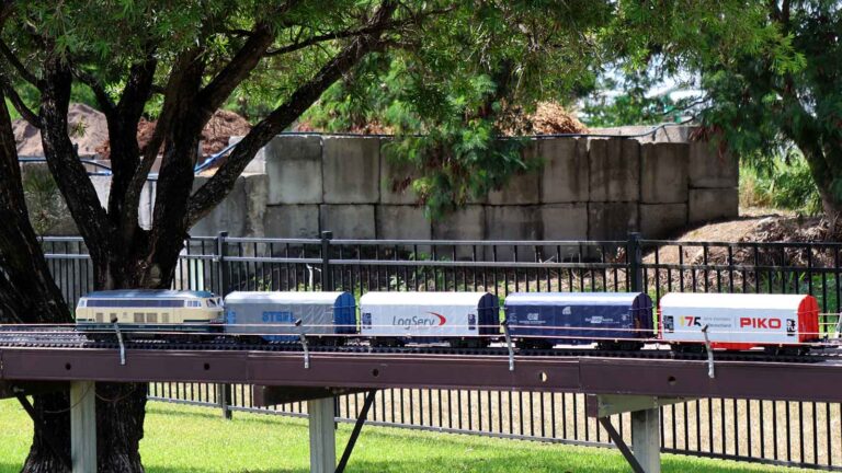 Garden Railway (G Scale) Layout - RMCQ