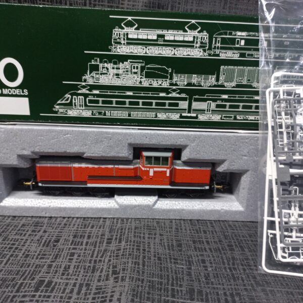 Diesel Locomotive Type DE10 – Kato 1-703 (HO scale)