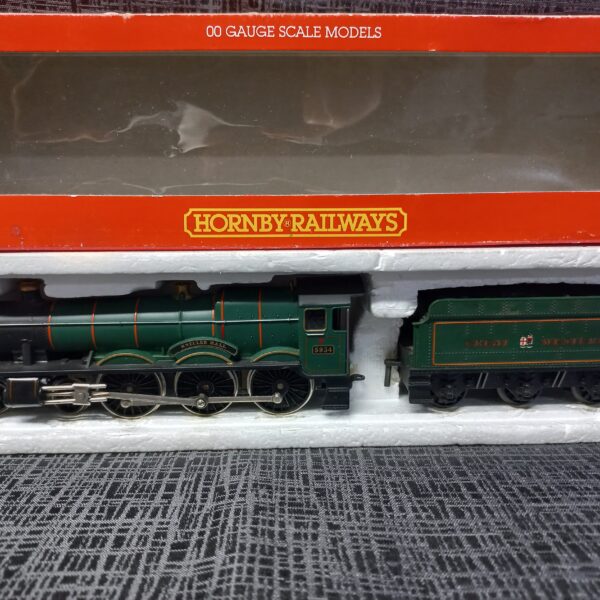 Hornby R761 GWR Green 5934 “Kneller Hall”